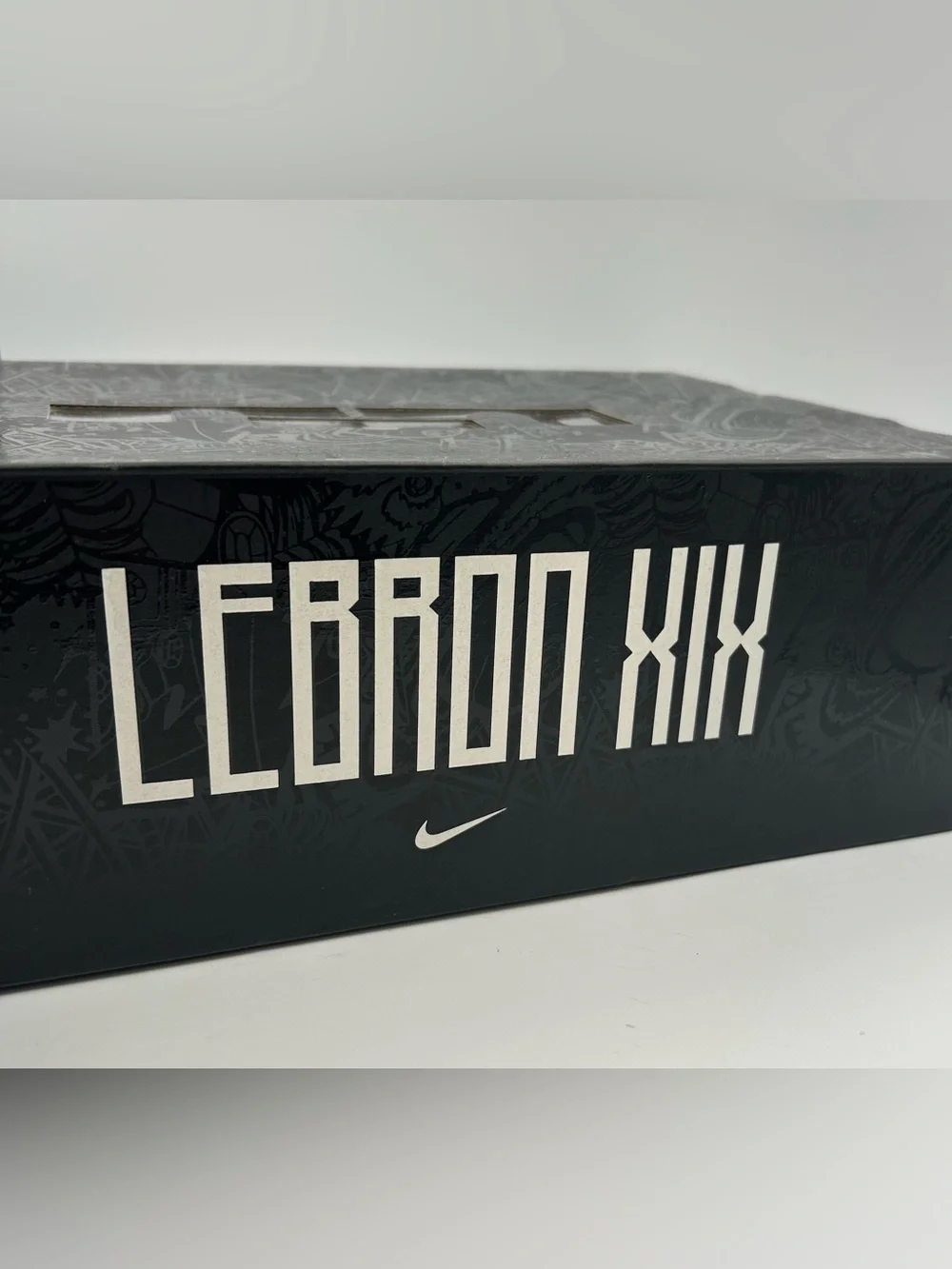 Nike LeBron XIX (GS) Sneakers in Tint-Worn Blue & Citron